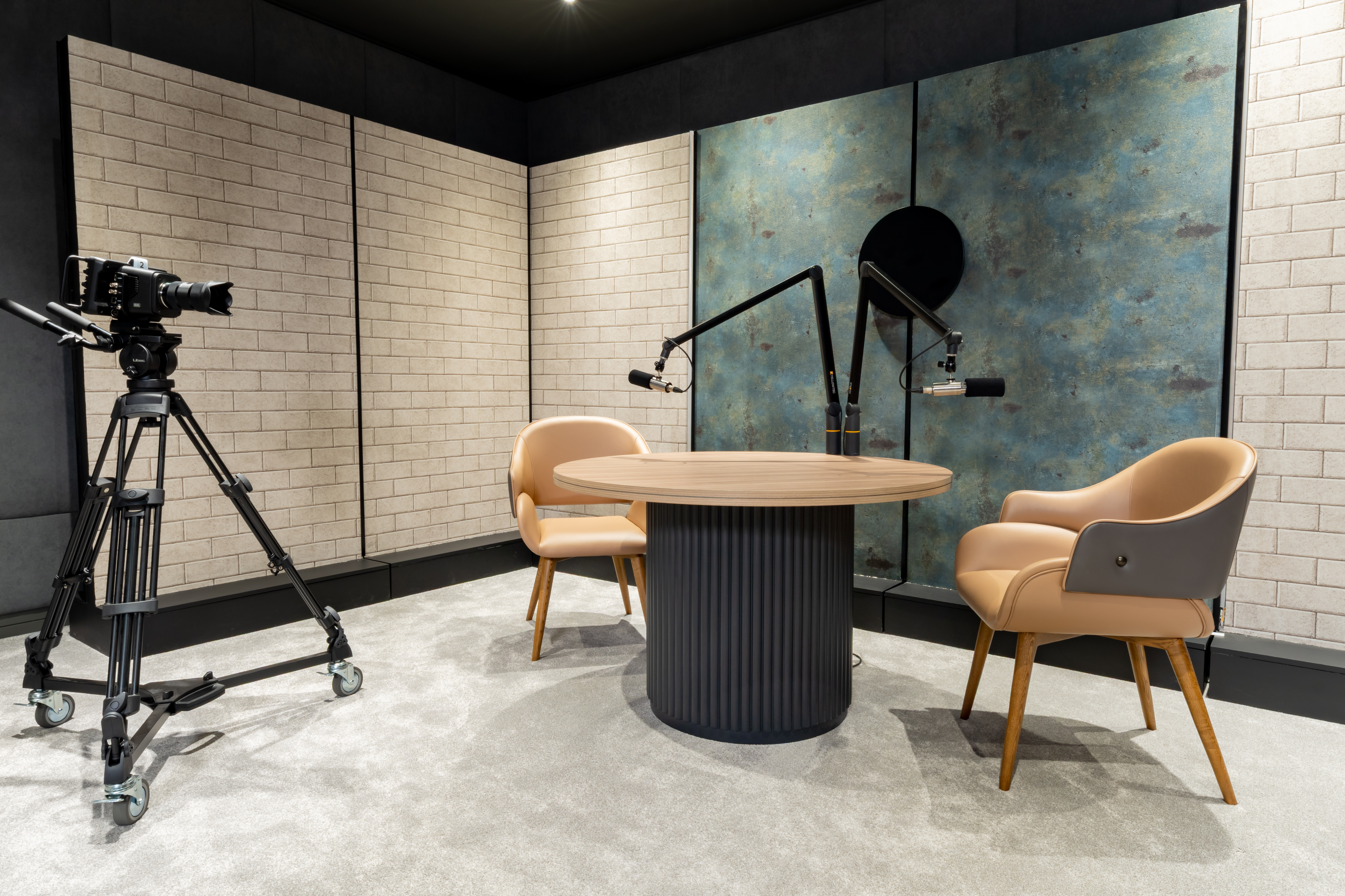 Madar podcast studio